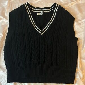 Ardene Black Cable Knit Sweater Vest Size 6 – V-Neck Preppy Layering Top